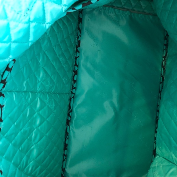 Vera Bradley duffel bag with shoulder strap - Picture 4 of 5